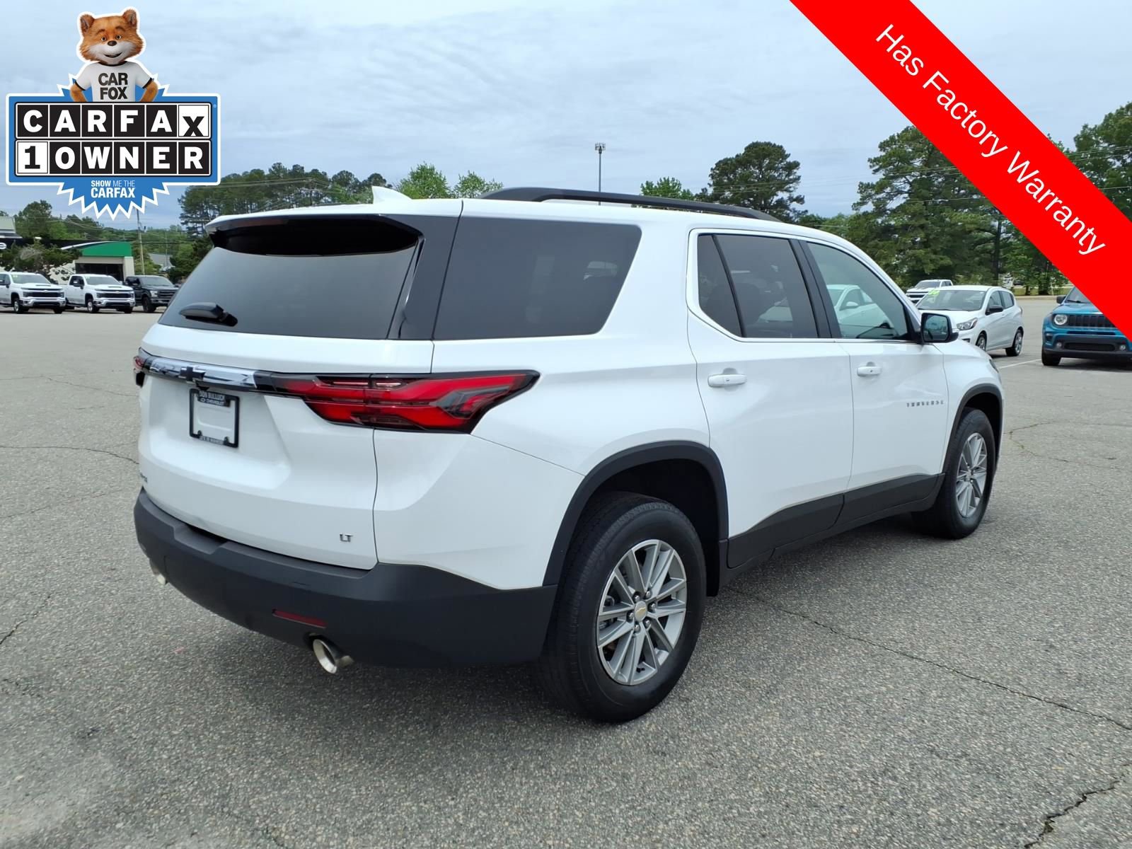 Used 2023 Chevrolet Traverse LT FWD image 5