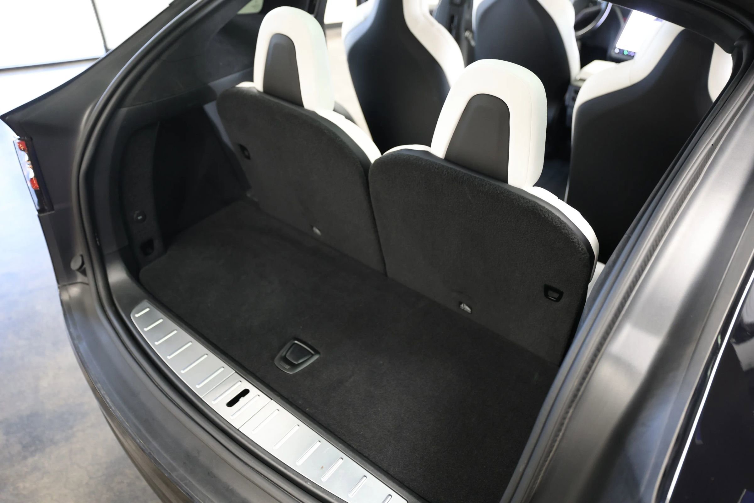 Used 2018 Tesla Model X P100D image 49