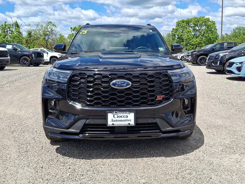Used 2025 Ford Explorer ST w/ Sun And Sound Package AWD/4WD image 5