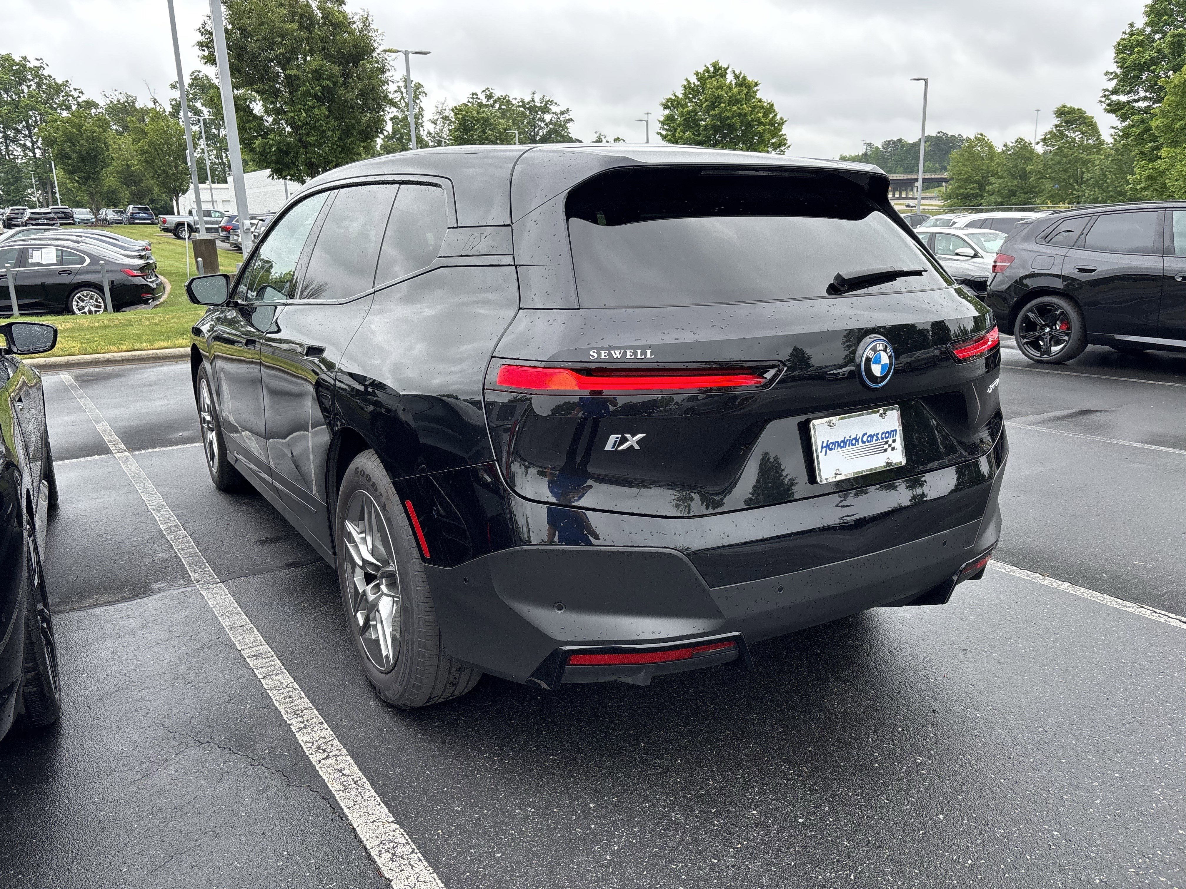 Certified 2023 BMW iX xDrive50 AWD/4WD image 16
