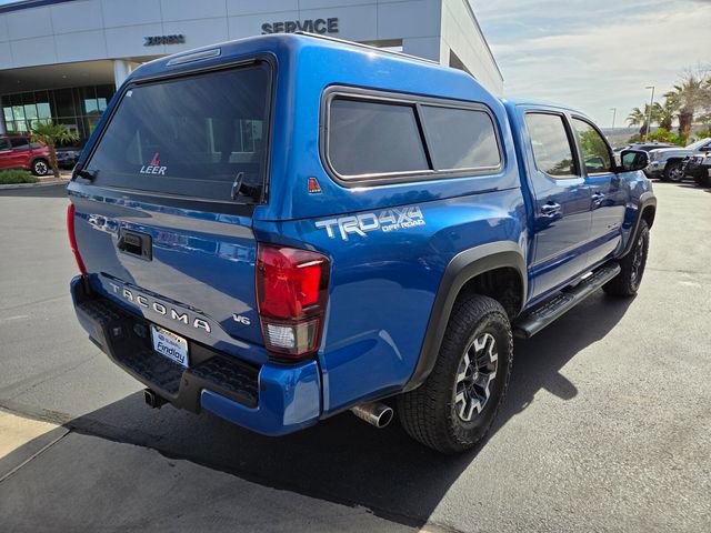 Used 2018 Toyota Tacoma TRD Off-Road w/ Technology Package AWD/4WD image 4