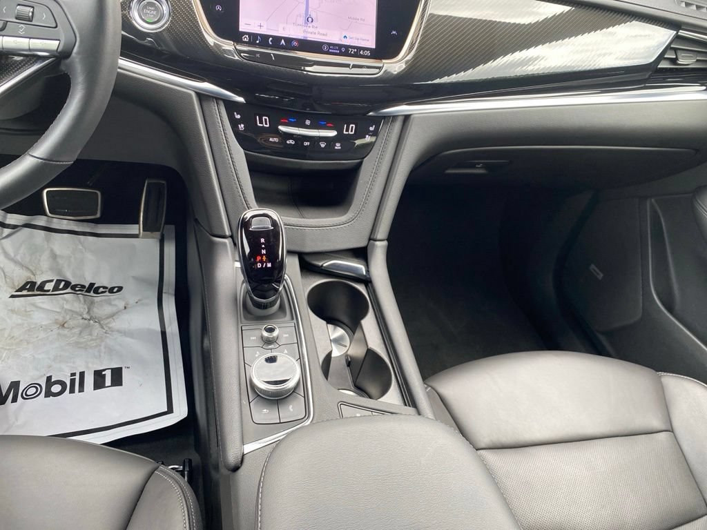 Certified 2025 Cadillac XT6 Sport w/ LPO, Floor Liner Package AWD/4WD image 24
