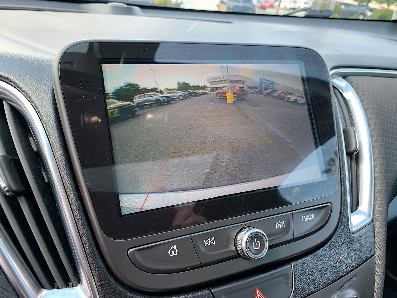 Certified 2018 Chevrolet Malibu LT w/ Redline Edition FWD image 14