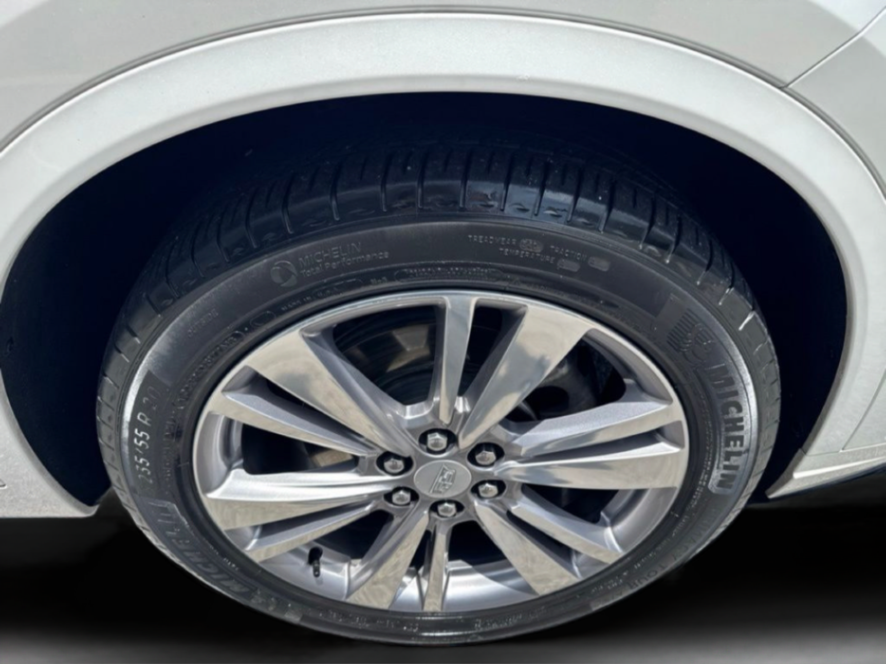 Used 2024 Cadillac XT6 Premium Luxury FWD image 41
