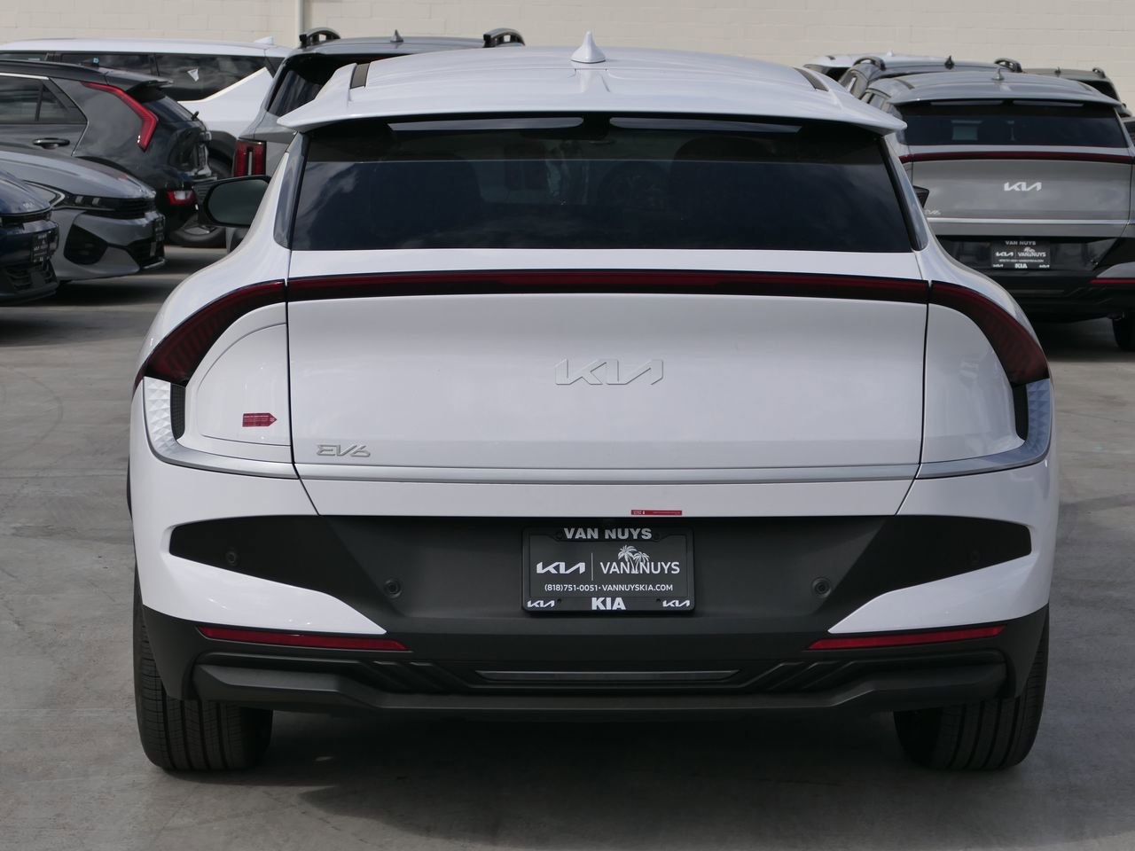 New 2025 Kia EV6 Light w/ Light LR Technology Package image 4