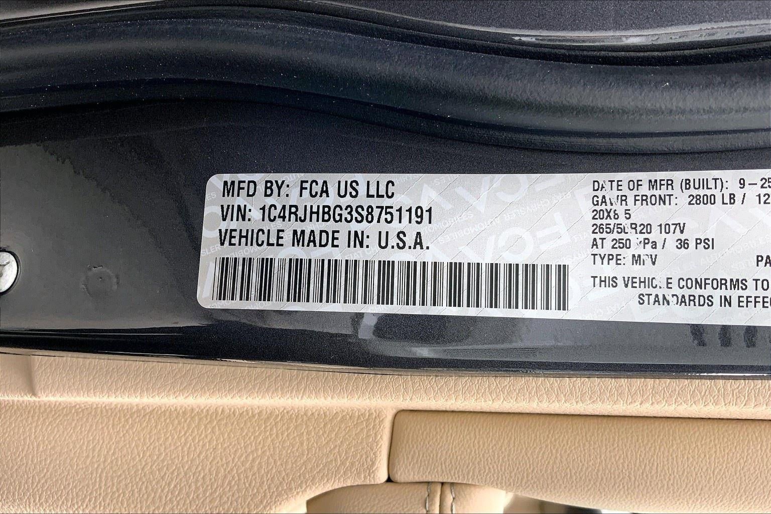 New 2025 Jeep Grand Cherokee Limited w/ Luxury Tech Group II AWD/4WD image 28