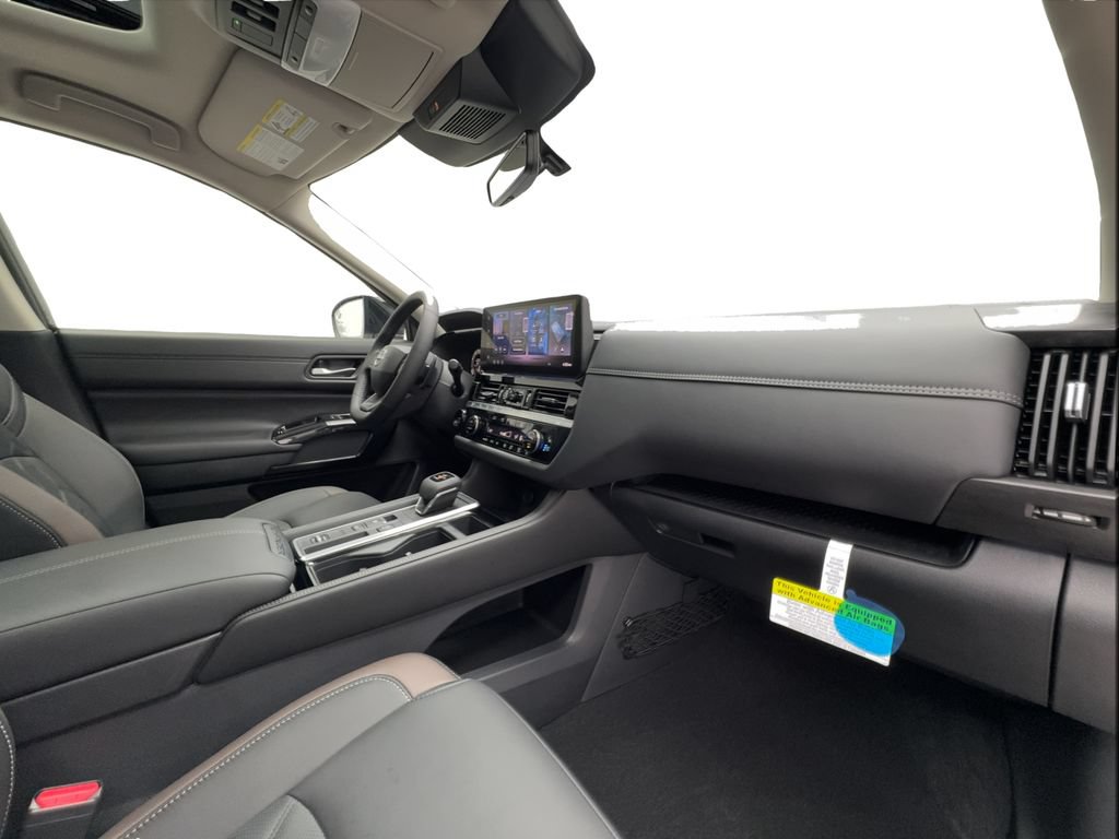 Used 2026 Nissan Pathfinder Platinum w/ Cargo Package FWD image 35