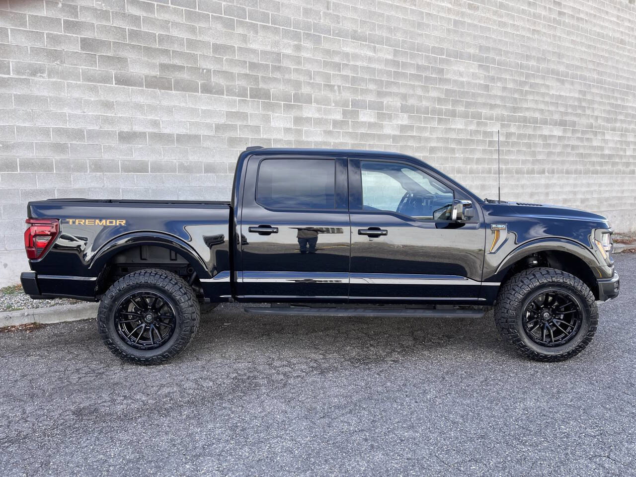 Used 2025 Ford F150 Tremor w/ Equipment Group 402A High image 37