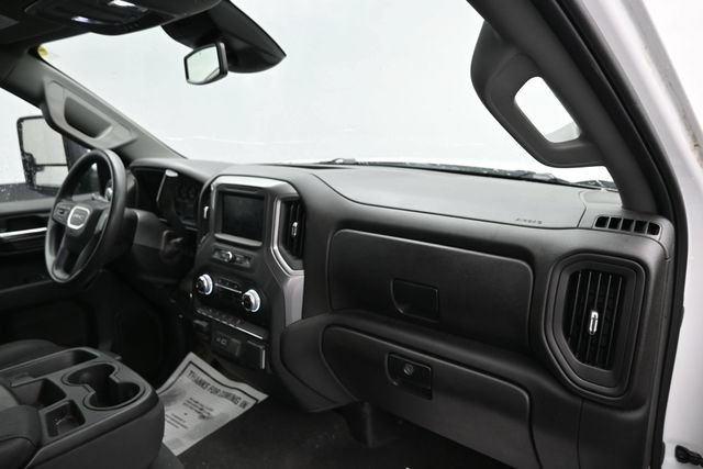 Used 2024 GMC Sierra 1500 Pro w/ Graphite Edition AWD/4WD image 8