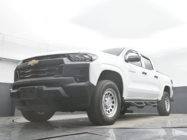 Used 2024 Chevrolet Colorado W/T w/ WT Convenience Package AWD/4WD image 42