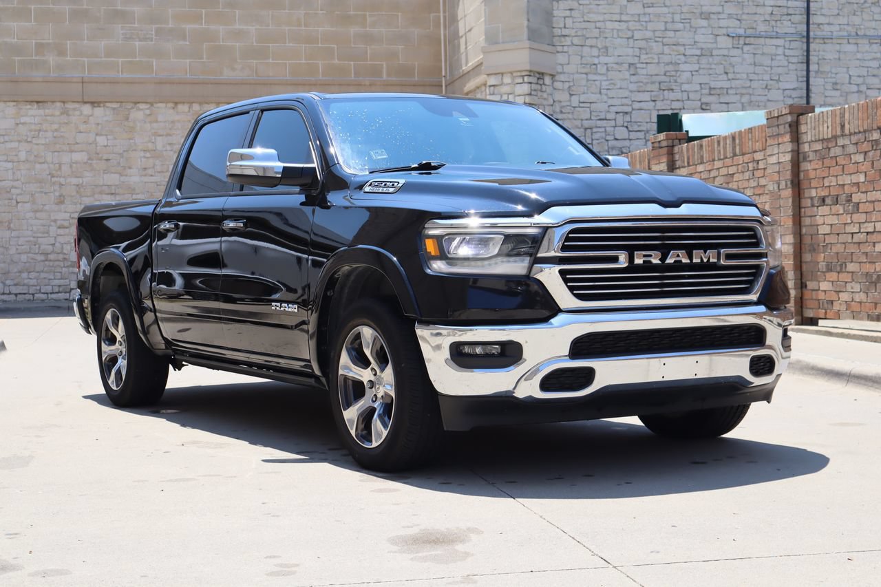 Used 2022 RAM 1500 Laramie AWD/4WD image 2