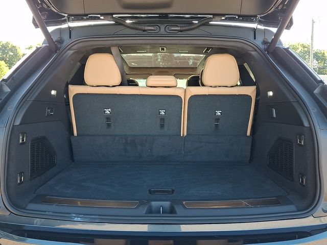 Used 2025 Cadillac Escalade IQ Luxury 2 AWD/4WD image 28