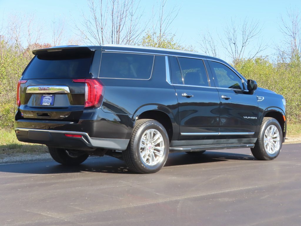 Used 2021 GMC Yukon XL SLT image 3