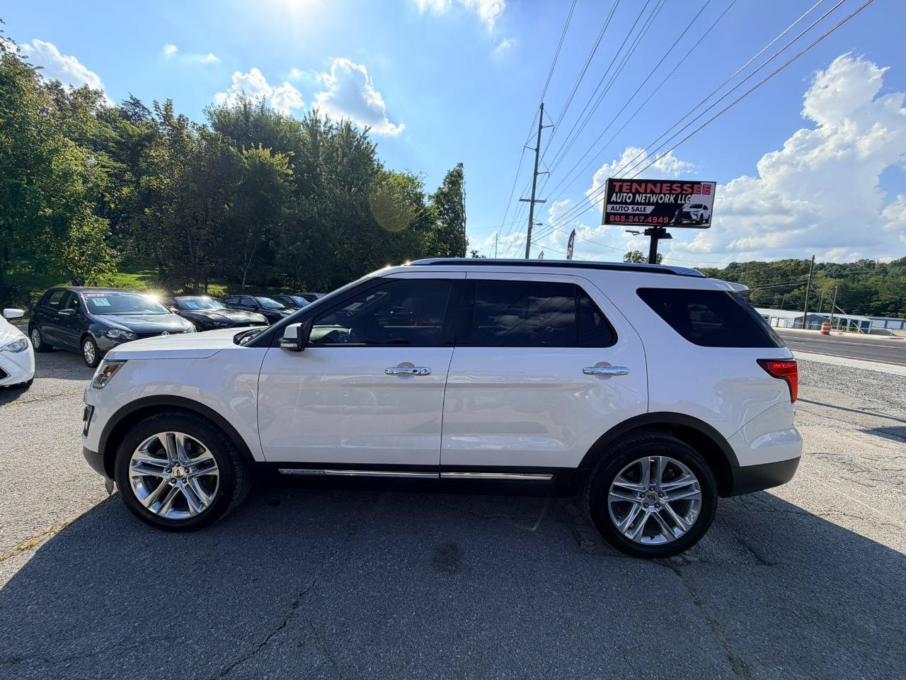 Used 2017 Ford Explorer Limited FWD image 8