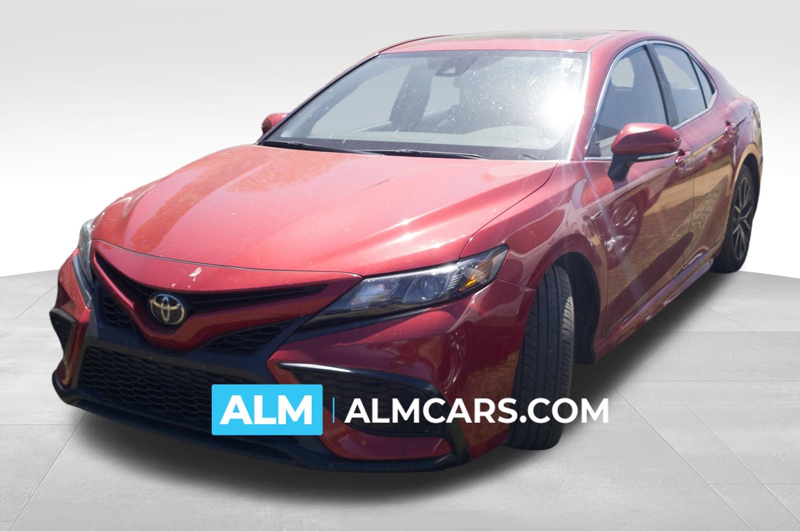 Used 2023 Toyota Camry SE w/ Convenience Package FWD image 1