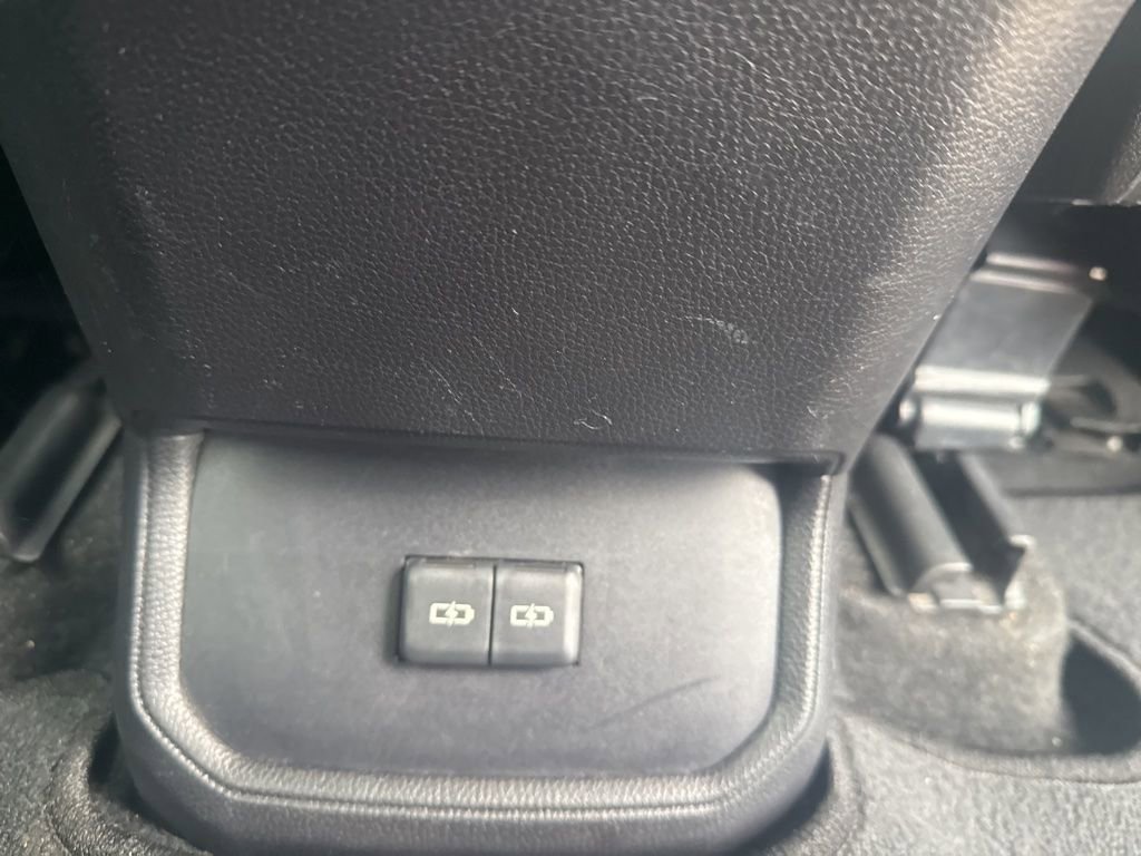 Used 2023 Toyota Highlander XSE FWD image 22