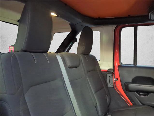 Used 2018 Jeep Wrangler Unlimited Sahara image 20