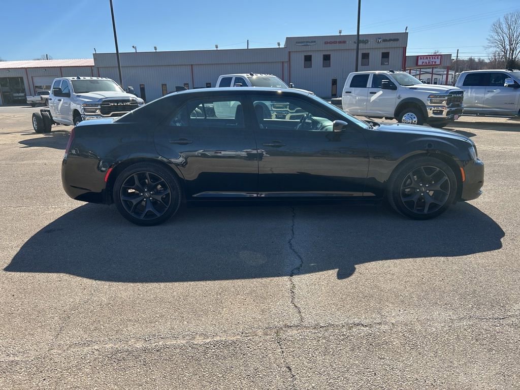 Used 2021 Chrysler 300 S image 4