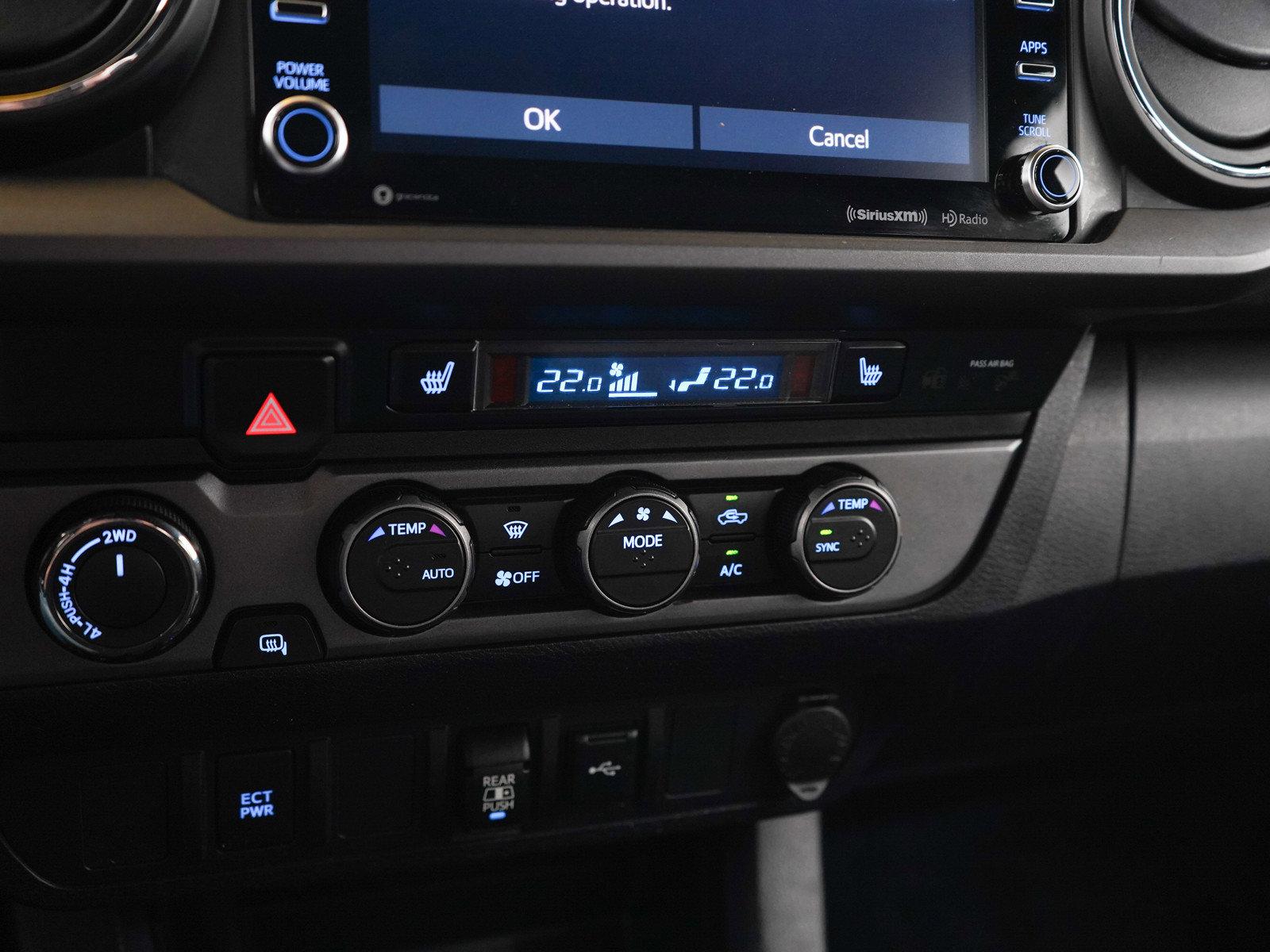 Used 2020 Toyota Tacoma TRD Sport AWD/4WD image 21