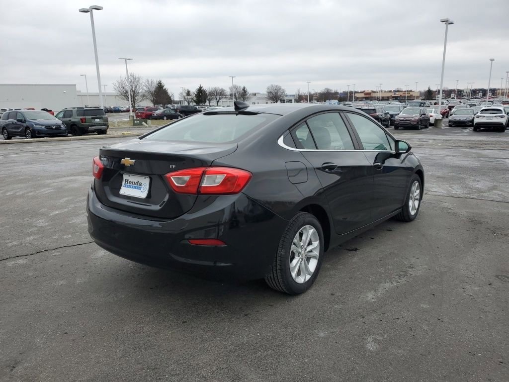 Used 2019 Chevrolet Cruze LT w/ Convenience Package image 7