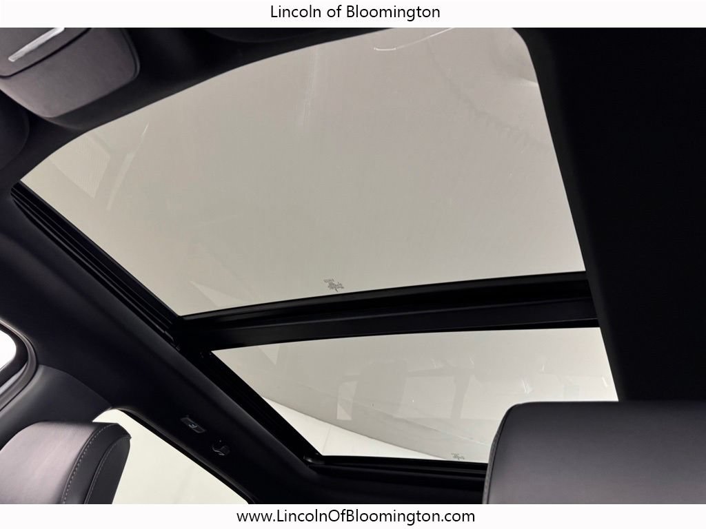 Used 2025 Ford F150 Lariat AWD/4WD image 33