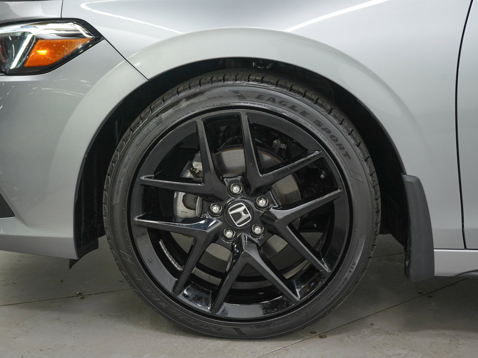 Used 2023 Honda Civic Sport image 27