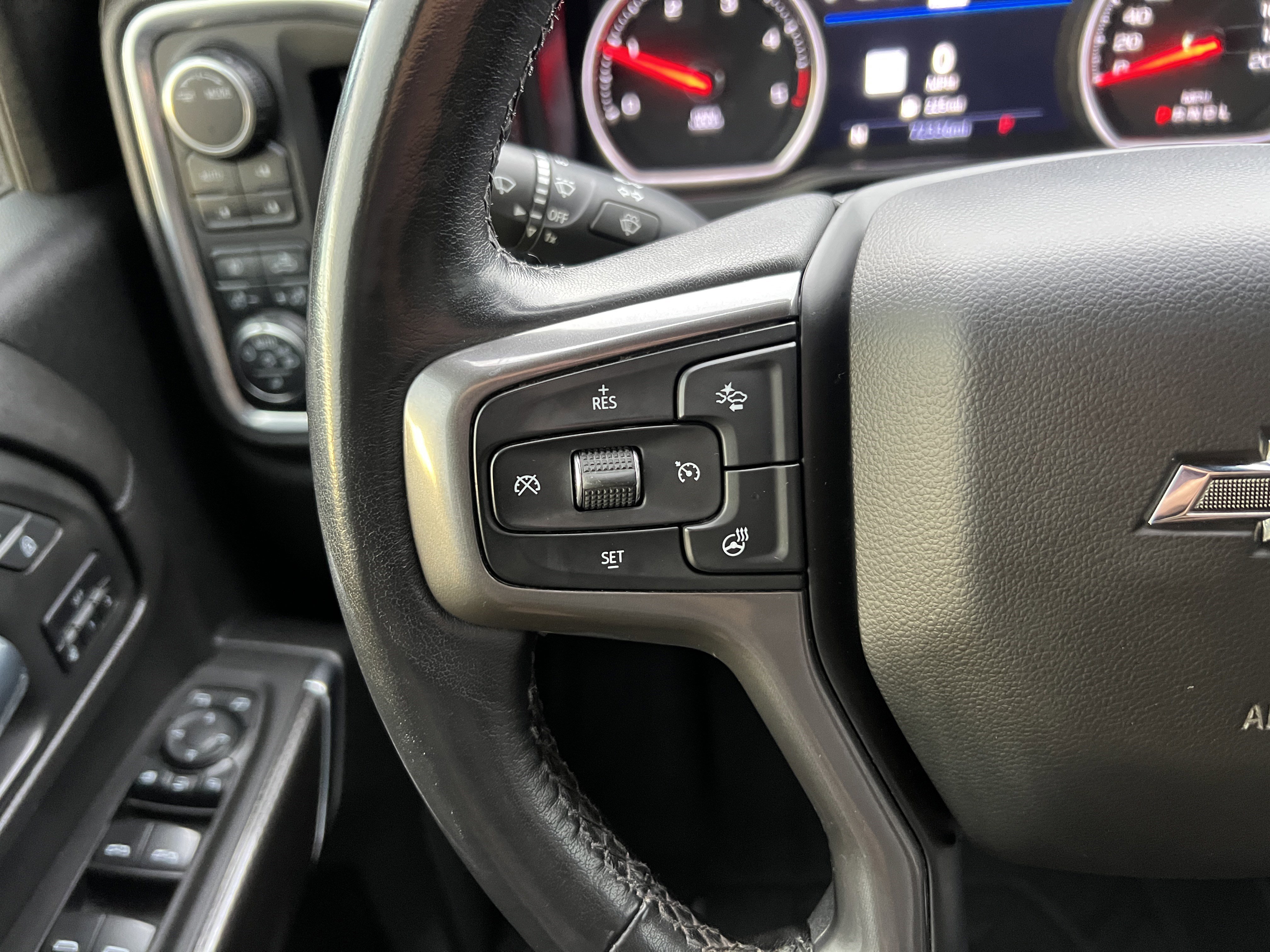 Used 2021 Chevrolet Silverado 2500 LTZ w/ Carhartt Edition image 29