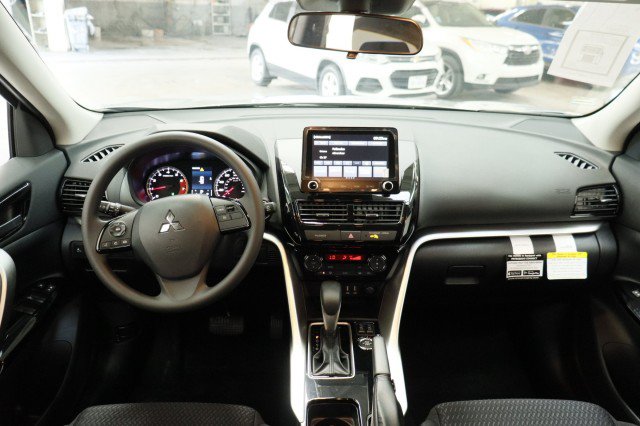 New 2026 Mitsubishi Eclipse Cross LE AWD/4WD image 19