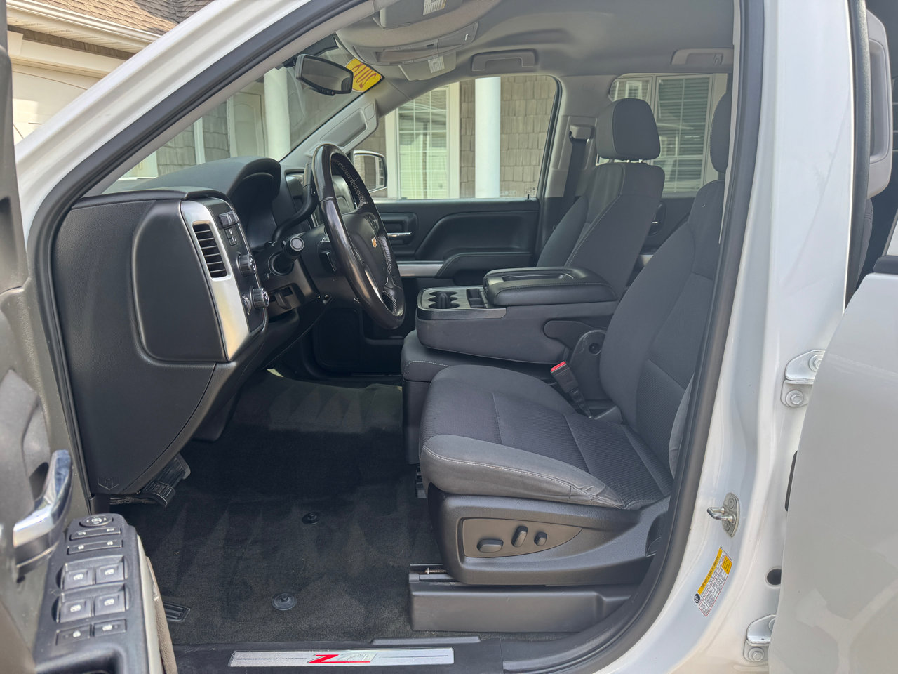 Used 2018 Chevrolet Silverado 1500 LT w/ All Star Edition image 11