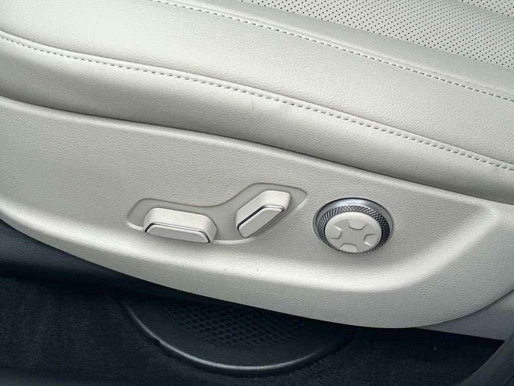 New 2026 Genesis GV80 2.5T image 15