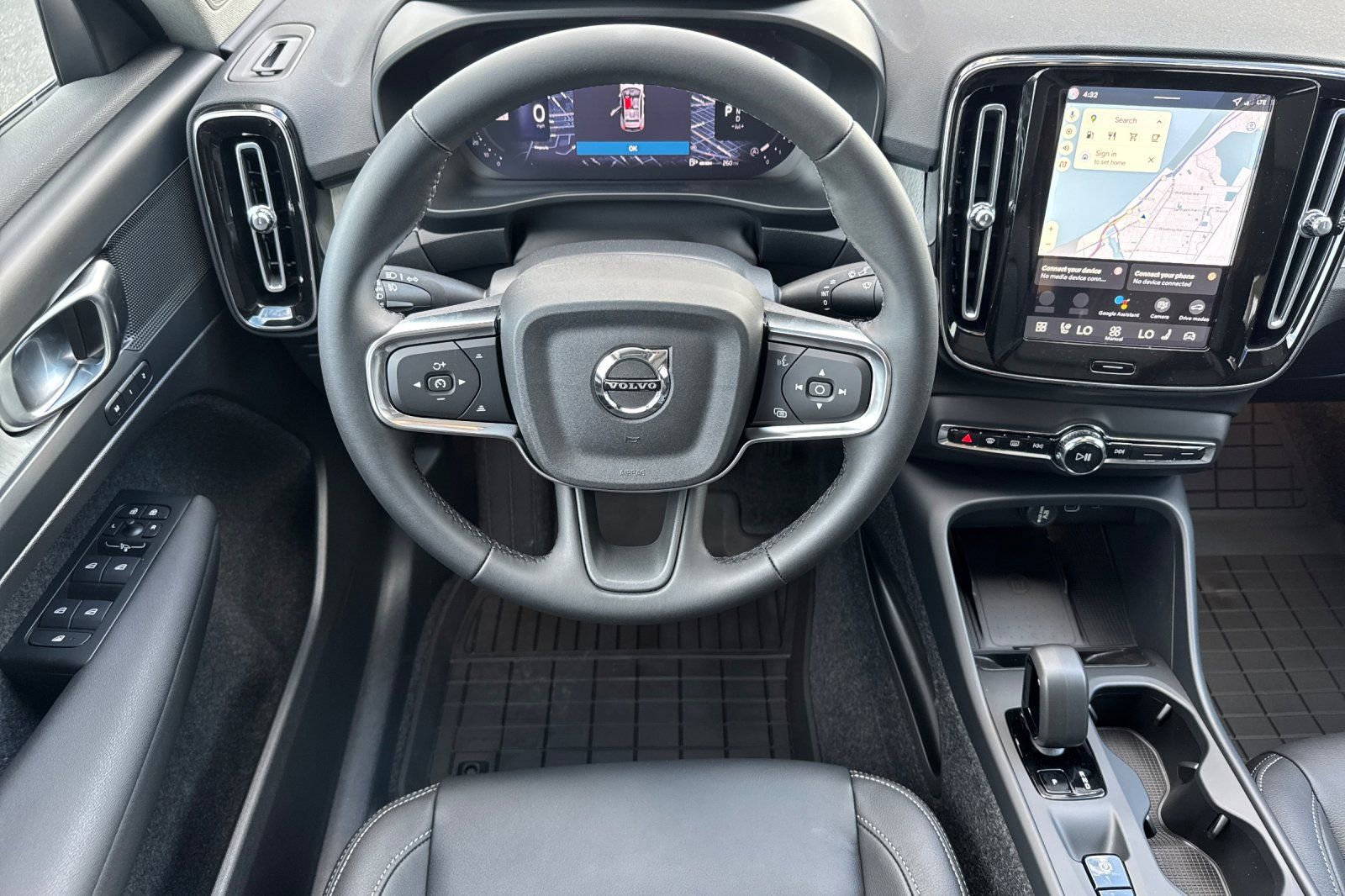 New 2026 Volvo XC40 B4 Core w/ Protection Package Premier FWD image 14