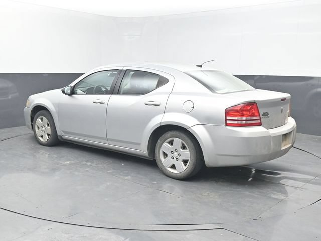 Used 2010 Dodge Avenger SXT FWD image 3