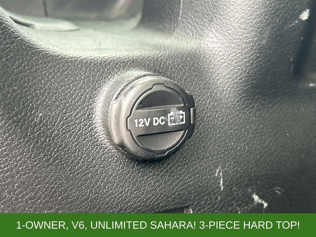 Used 2018 Jeep Wrangler Unlimited Sahara AWD/4WD image 12