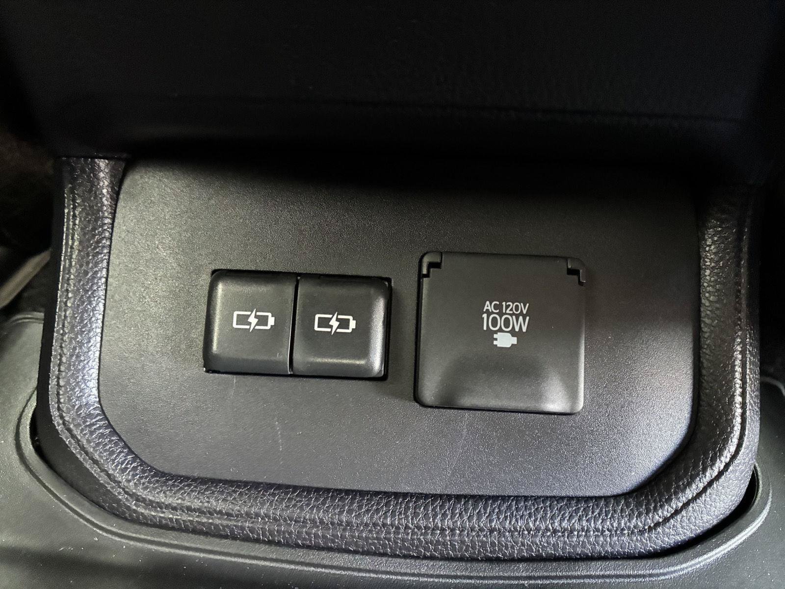 Used 2026 Toyota Highlander Limited AWD/4WD image 17