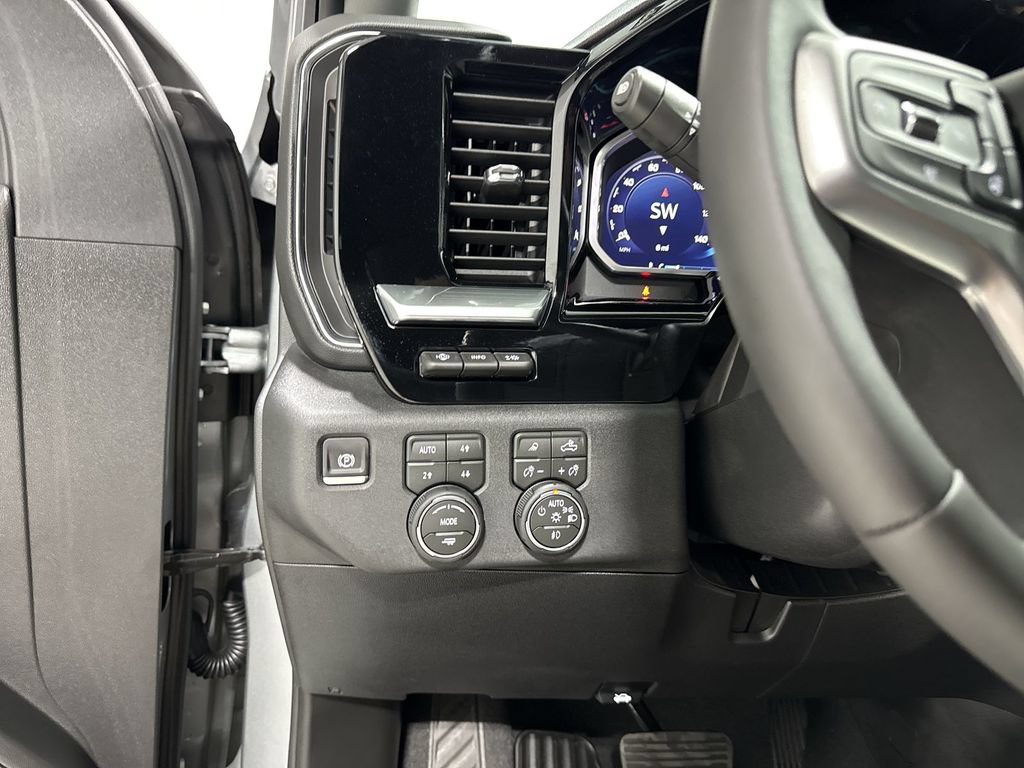 New 2026 Chevrolet Silverado 2500 LTZ w/ LTZ Texas Edition AWD/4WD image 18