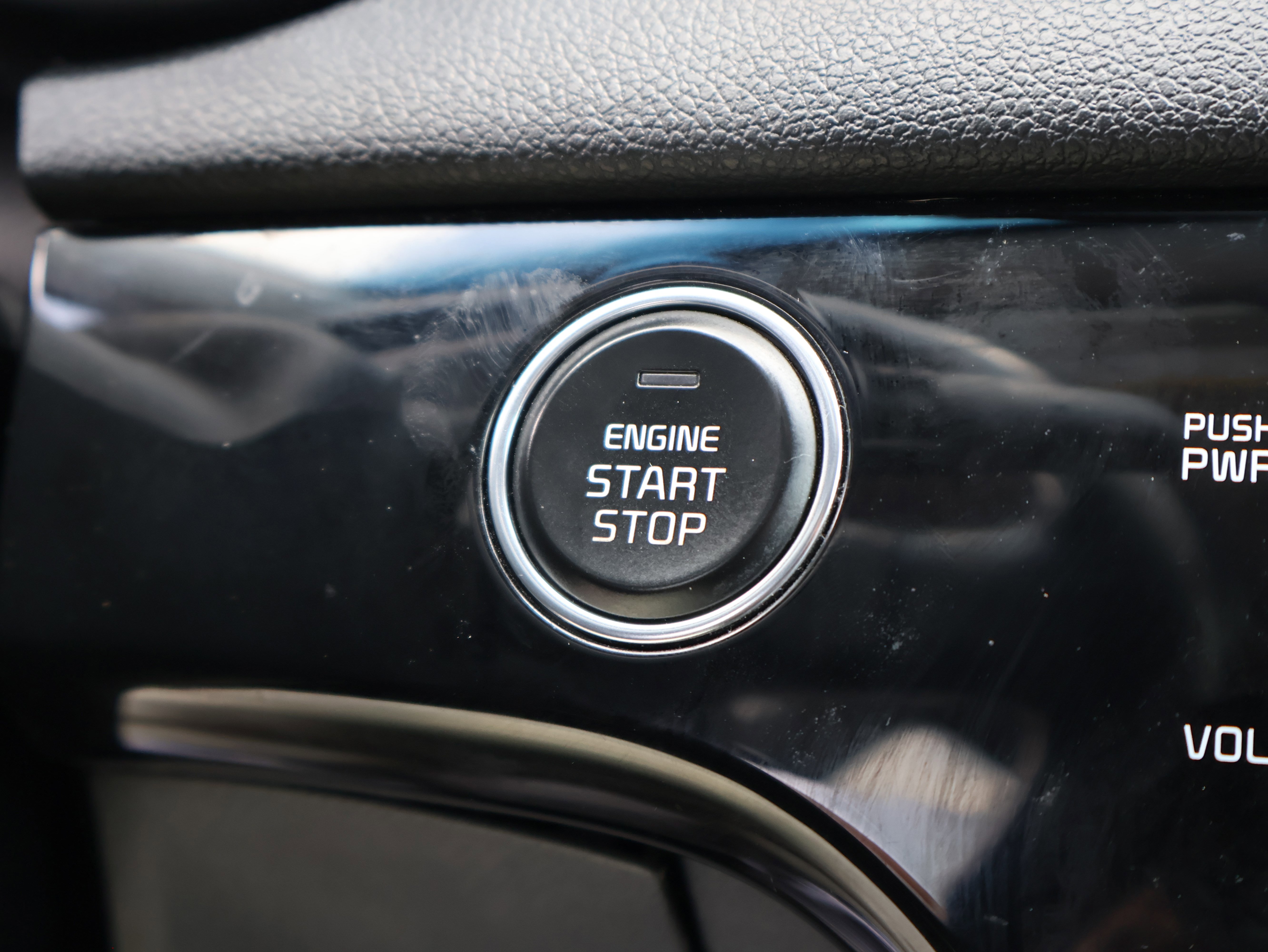 Used 2020 Kia Sportage EX FWD image 28