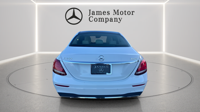 Used 2020 Mercedes-Benz E 350 4MATIC Sedan image 4