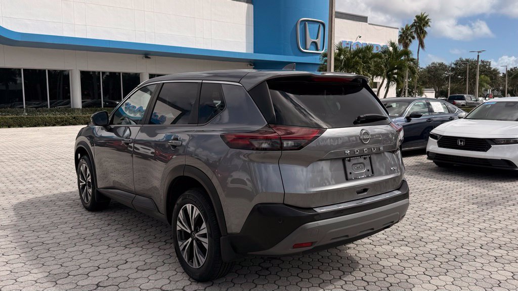 Used 2023 Nissan Rogue SV FWD image 10