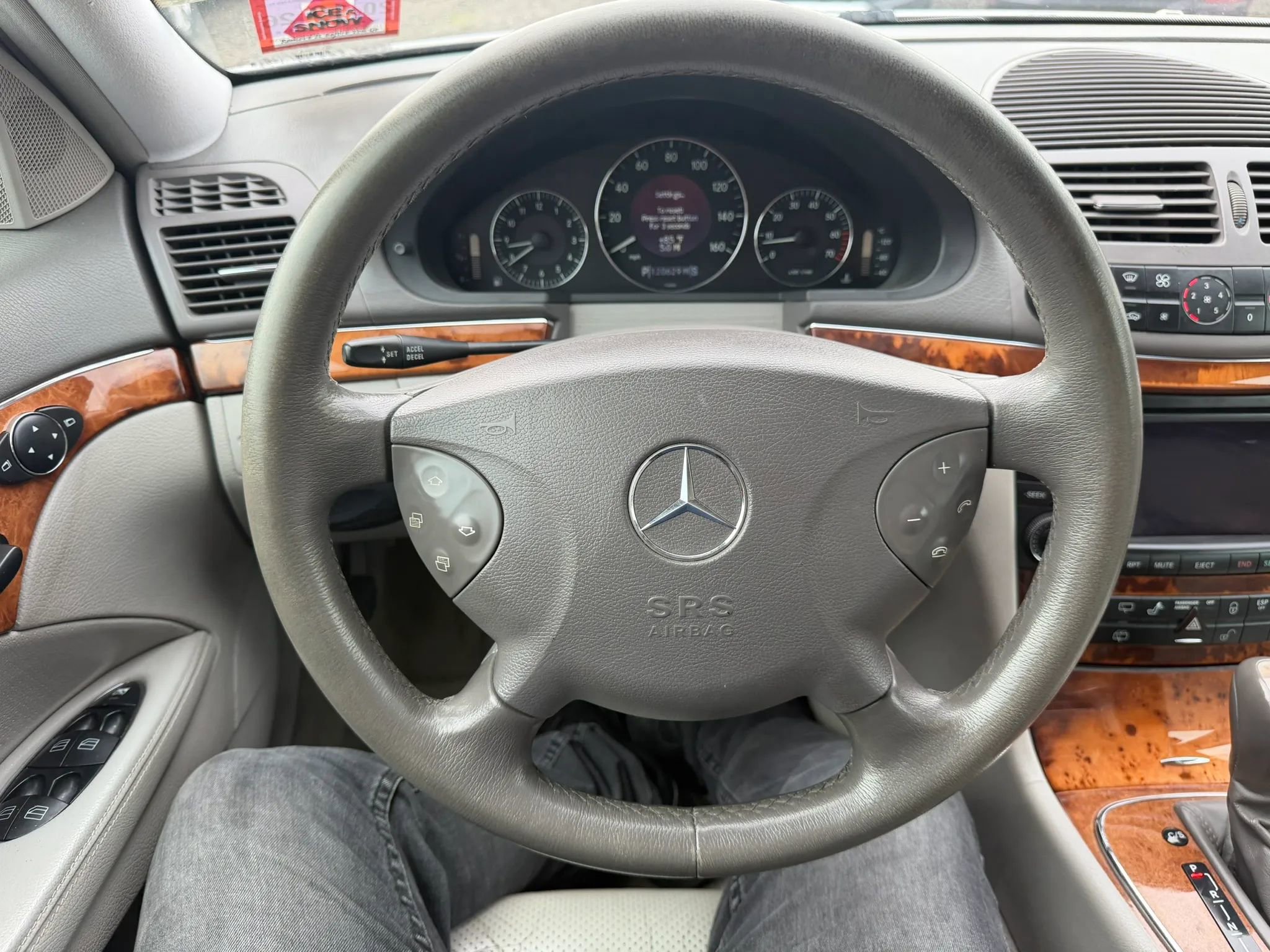 Used 2004 Mercedes-Benz E 320 4MATIC Wagon image 11