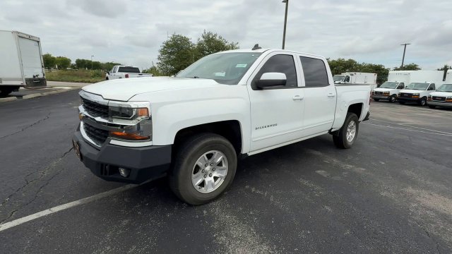 Used 2018 Chevrolet Silverado 1500 LT w/ All Star Edition RWD image 4