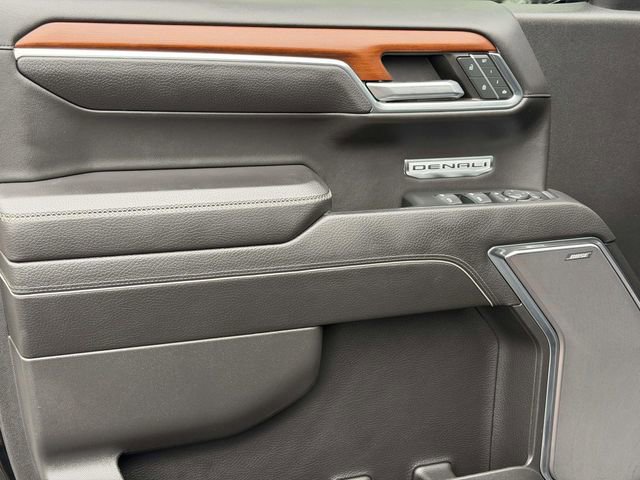 Used 2023 GMC Sierra 1500 Denali w/ Denali Reserve Package image 11