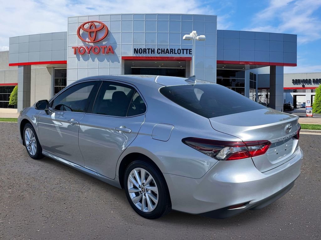 Used 2024 Toyota Camry LE image 7