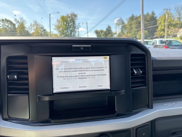 New 2026 Ford F350 XL w/ XL Chrome Package image 33