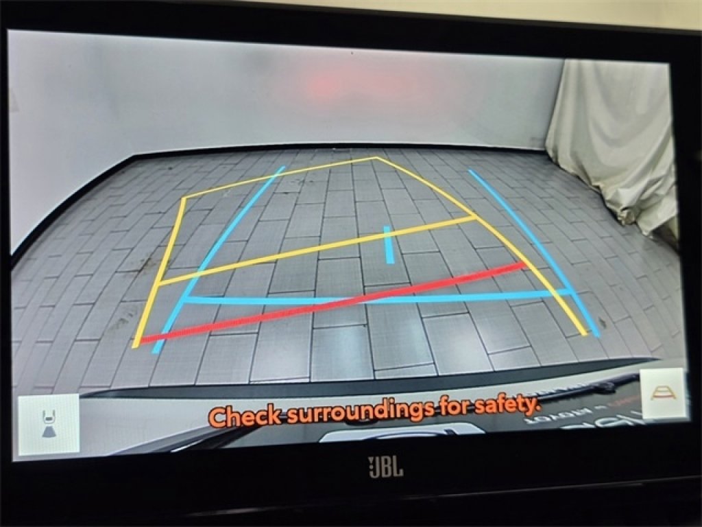 New 2025 Toyota RAV4 Limited image 7