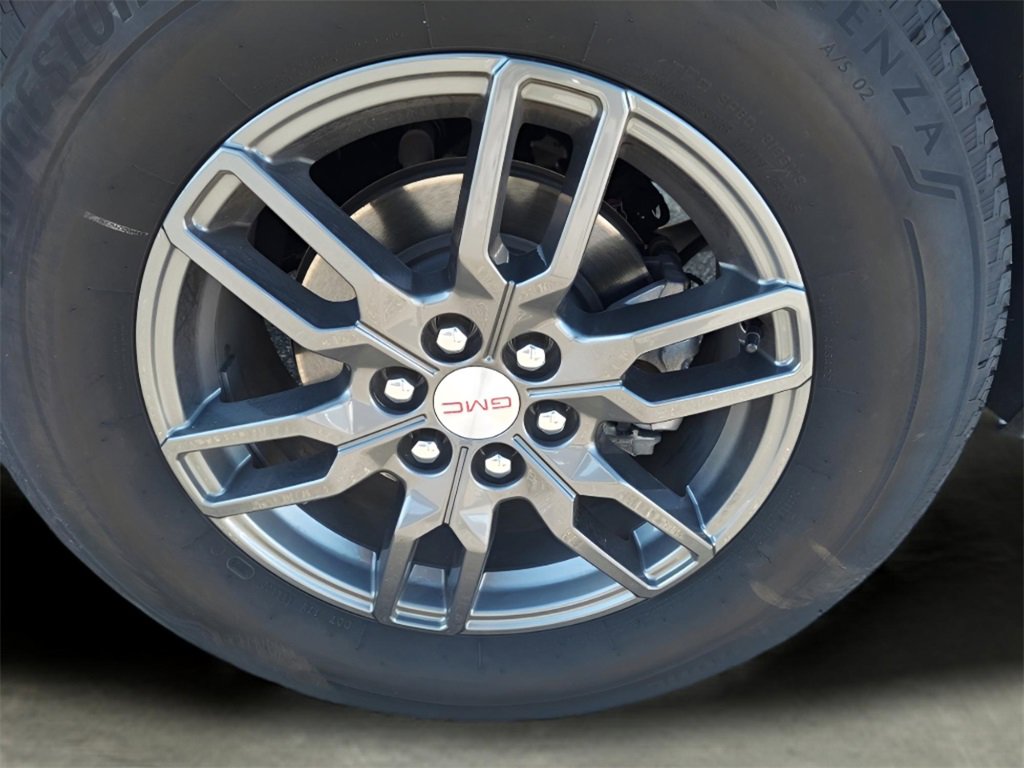 Used 2025 GMC Acadia Elevation image 27