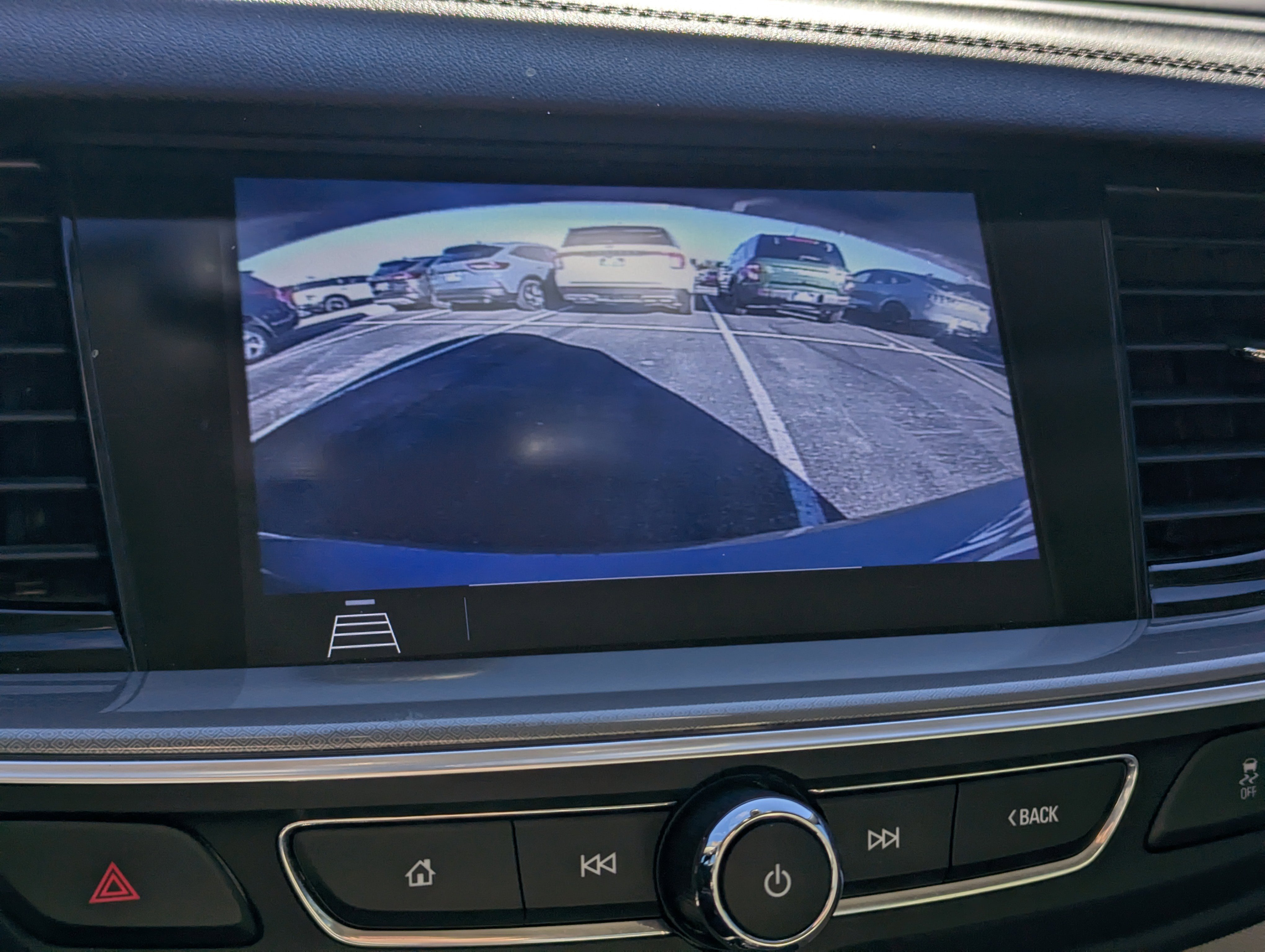 Used 2020 Buick Regal Preferred w/ Sights and Sounds Package image 11