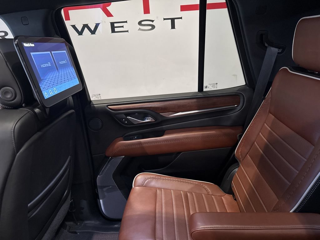 Used 2024 GMC Yukon Denali Ultimate AWD/4WD image 24