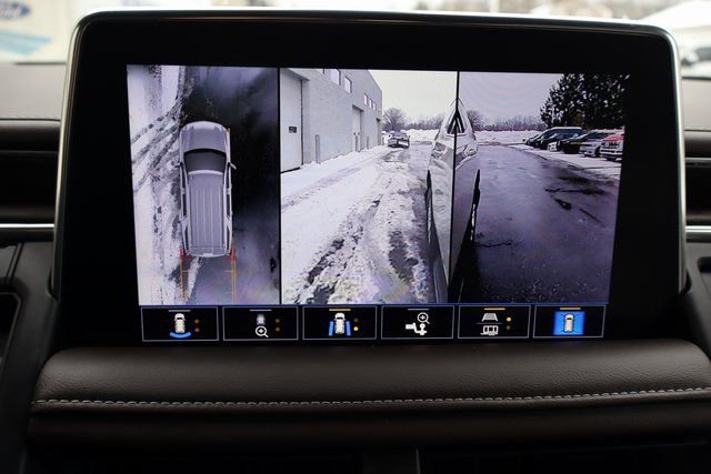 Used 2021 Chevrolet Tahoe LT w/ Luxury Package image 27