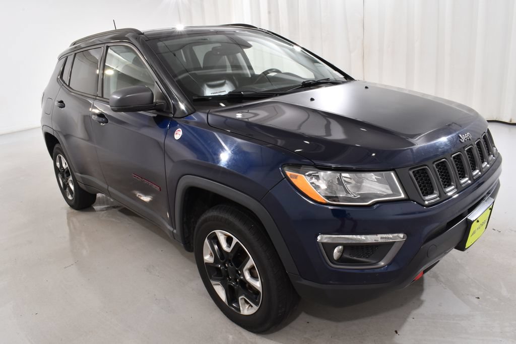 Used 2017 Jeep Compass Trailhawk w/ Leather Interior Group AWD/4WD image 5