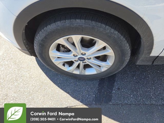 Used 2018 Ford Escape SE w/ Ford Safe & Smart Package AWD/4WD image 18